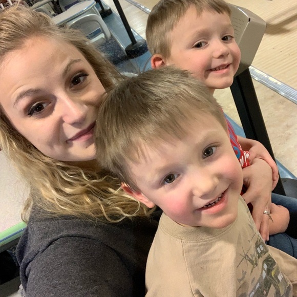 Meet your Posher, Allie - Picture 1 of 1